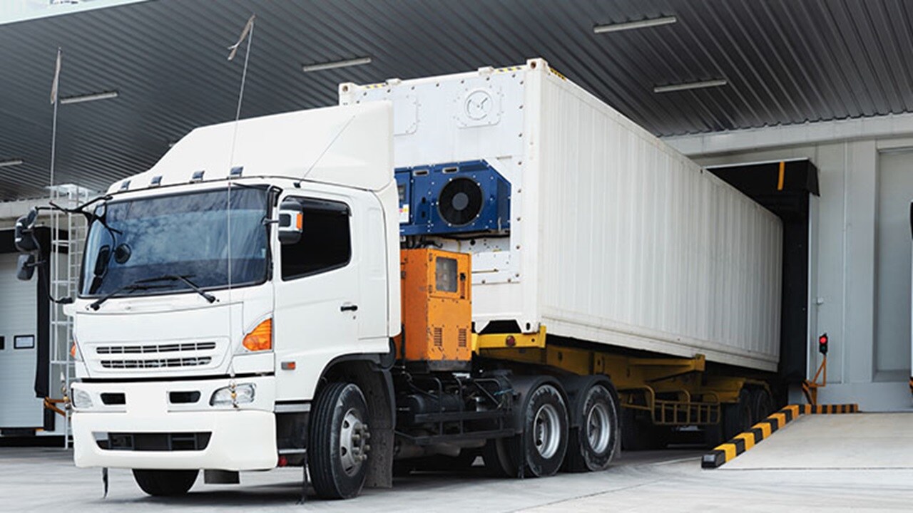 Exporting flowers by truck
